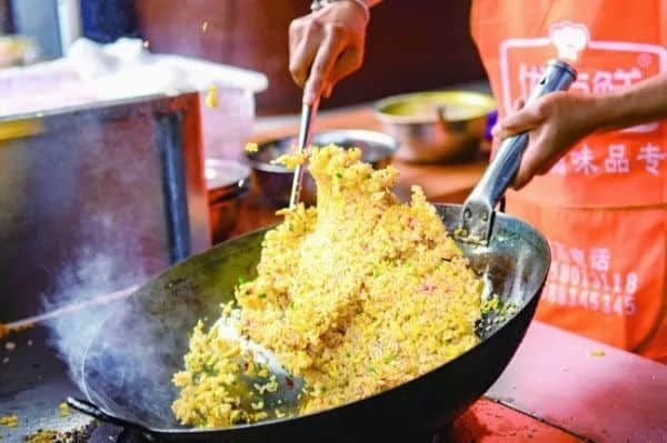 南博会：“云南元素”文创吸睛 众多产品热销海内外,南博会：“云南元素”文创吸睛 众多产品热销海内外